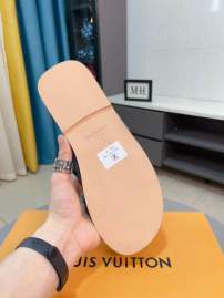 Picture of Louis Vuitton Slippers _SKULVsz38-44mnf04211342